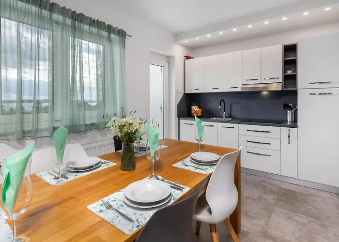 Stunning In Apartment *
